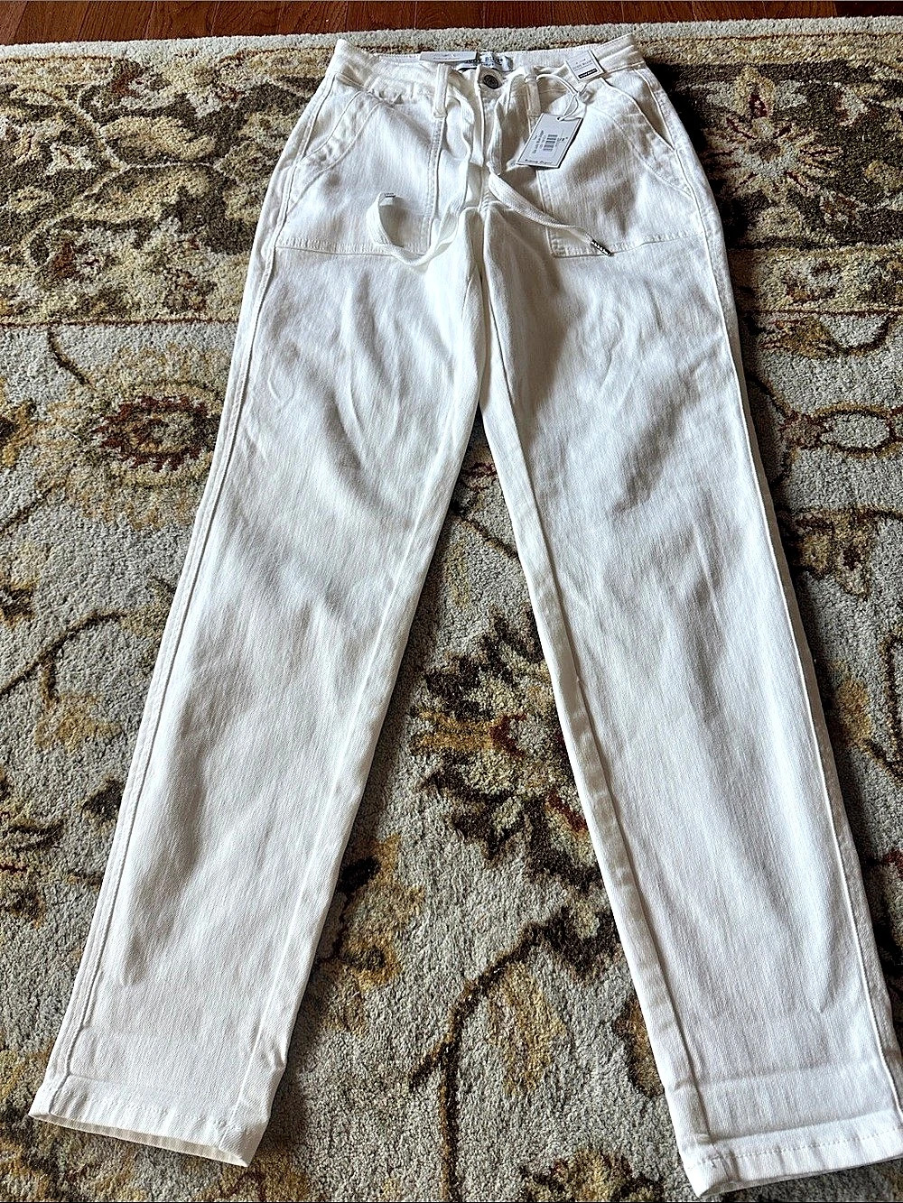 Judy Blue Straight Leg Jeans in White Waist 1/25 NWT